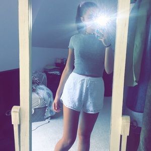 Meet your Posher, Claudia